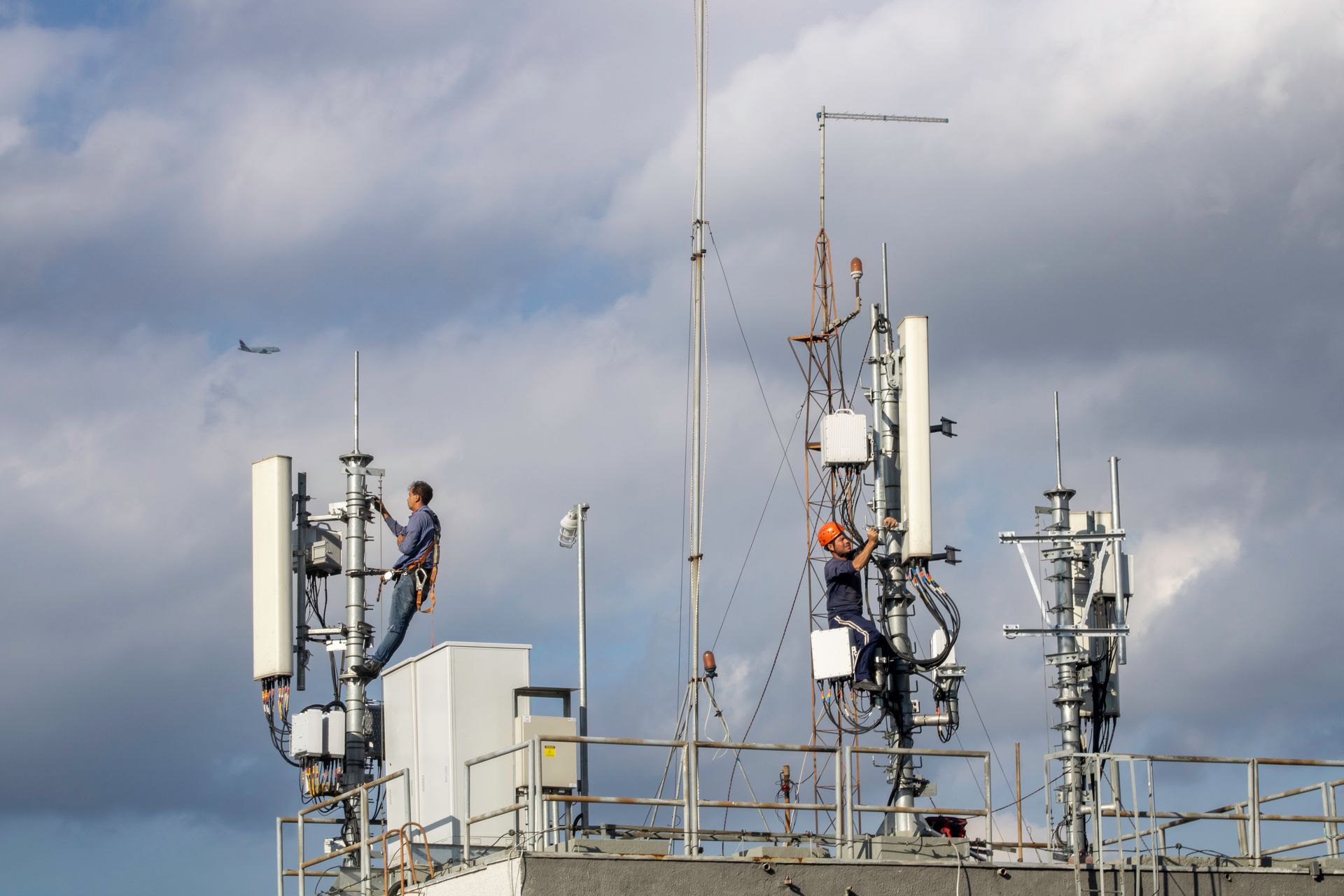 Avion field crew working on telecom infrastructure